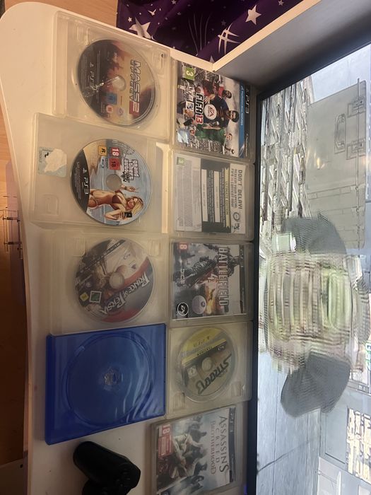 Vand sau schimb cu telefon-ps3 negociabil