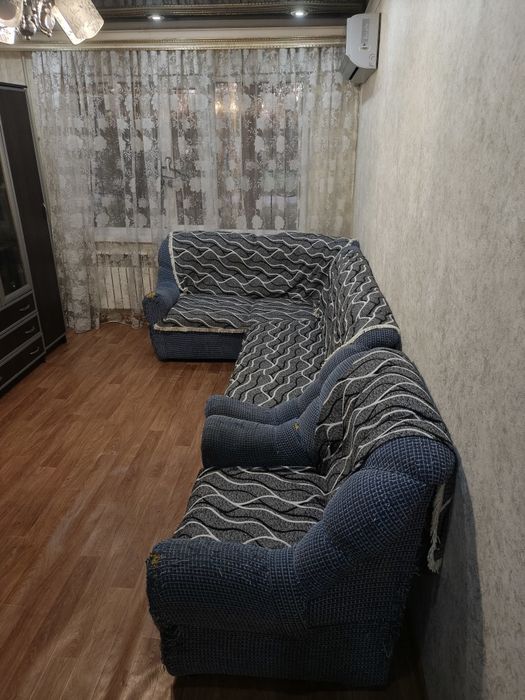 Продам диван раскладной.