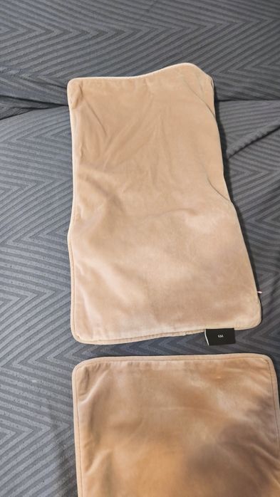 Fata perna decor, culoare roz , material catifelat