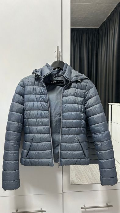 Дамско яке на марката ZARA