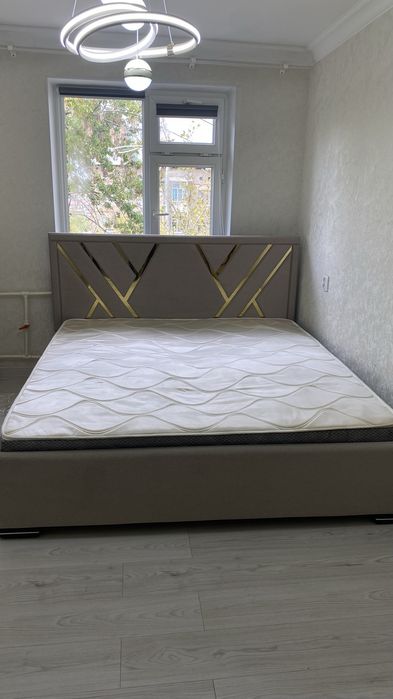 Спальный кровать