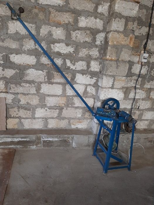 станок-Полуавтомат для сетки Рабица