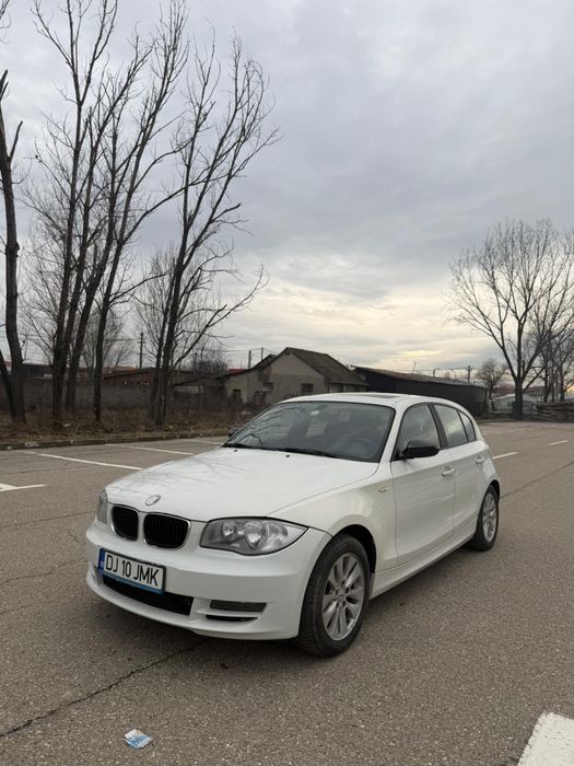 Vând BMW seria 1,