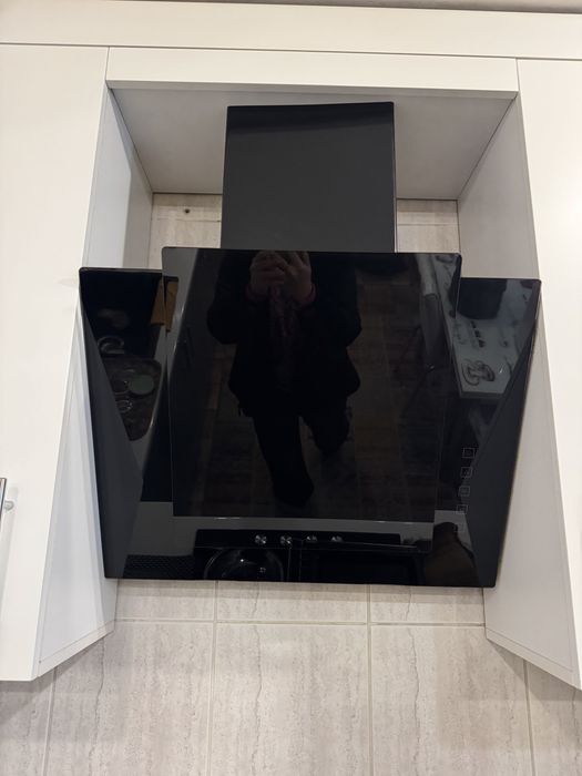 Продам вытяжку новая