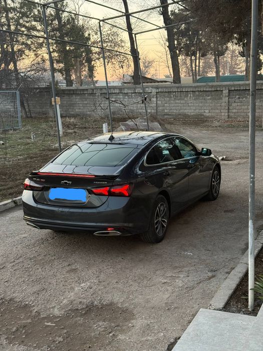 Продаётся Малибу 2.4. Malibu 2.4 sotiladi.