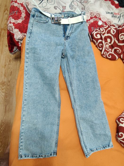 Продаю джинсы женские