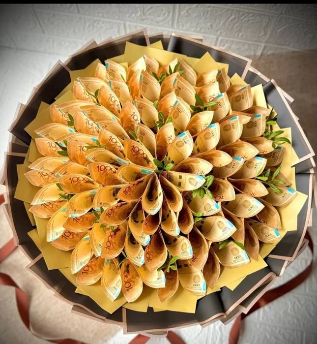 Букеты,букет из денег