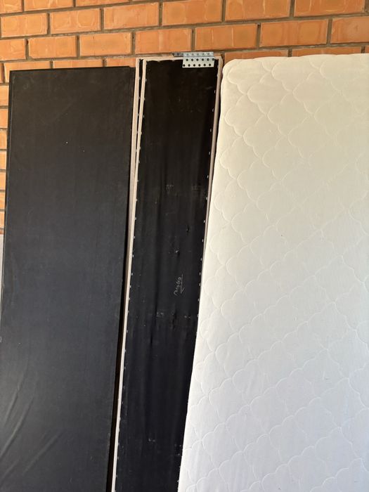 Спальный кроват