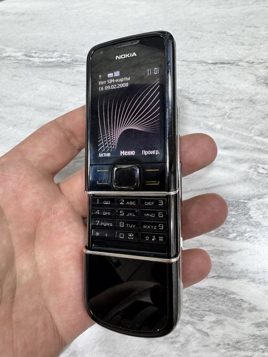 Nokia 8800 art black.