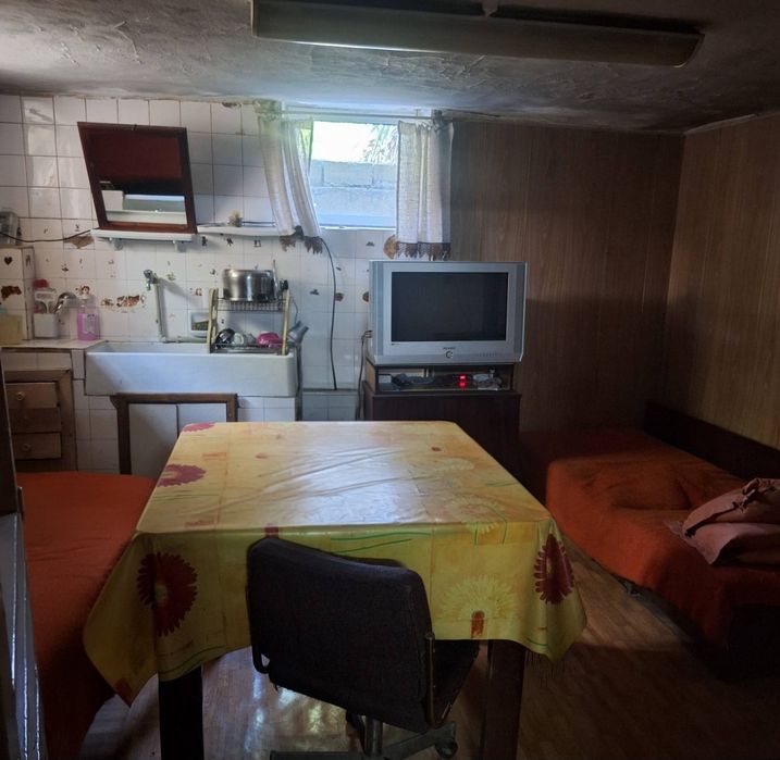 Продавам къща в град Нови Пазар