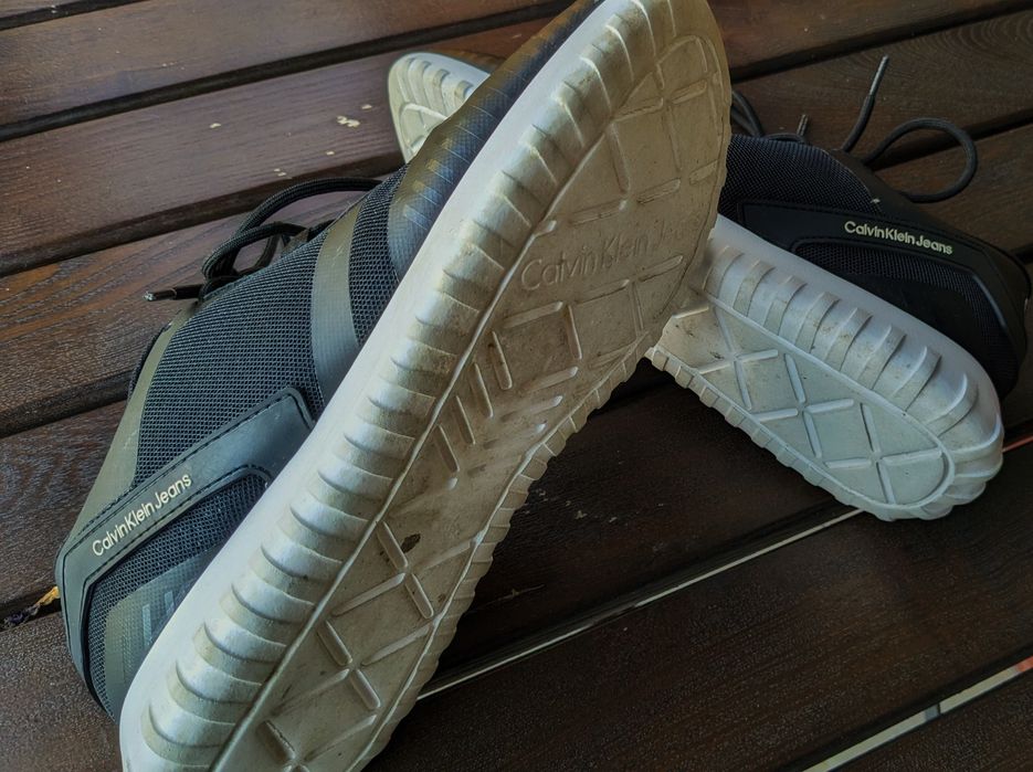 Vând pantofi sport Calvin klein Jeans