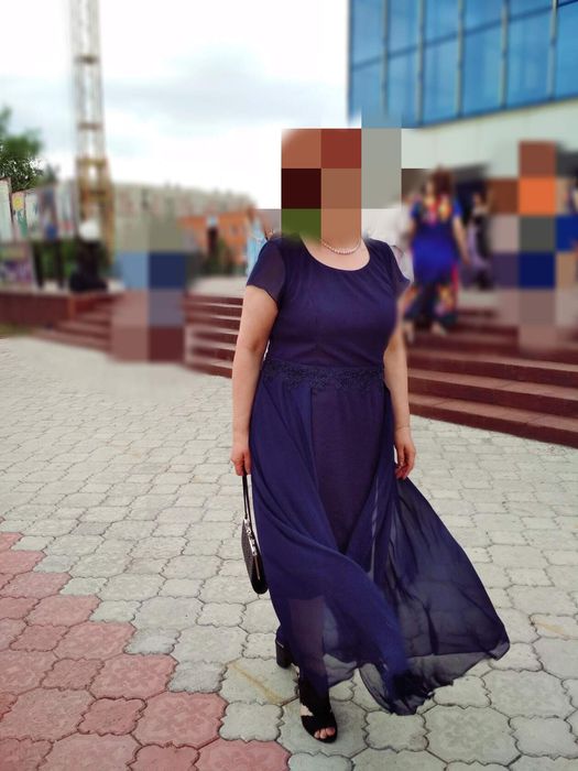 Вечерние платья. продам.