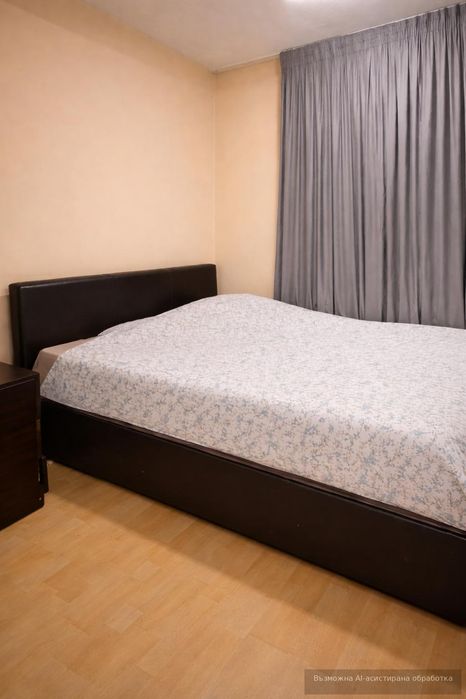 Тристаен апартамент под наем в Център