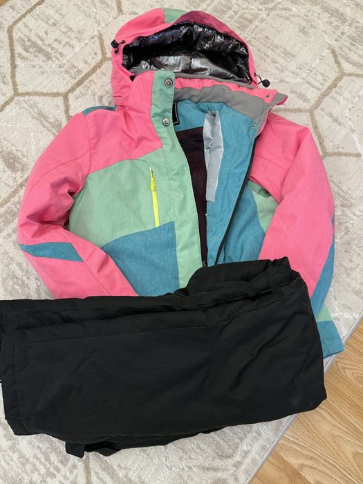 Продам лыжный костюм