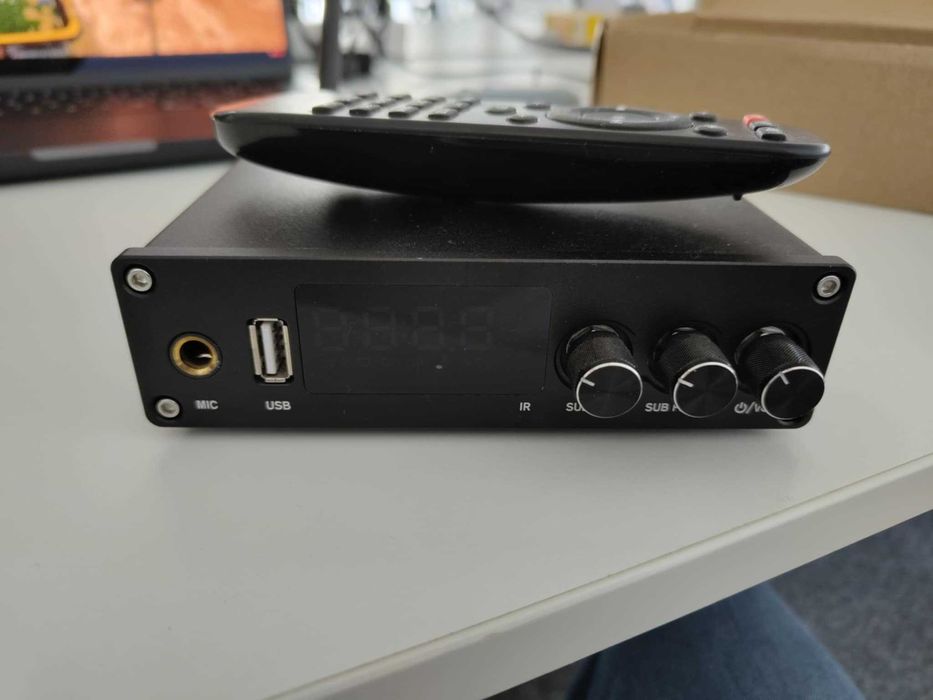 Amplificator integrat 2x50w Bluetooth, Optic, ARC, AUX, USB, Mic, SUB