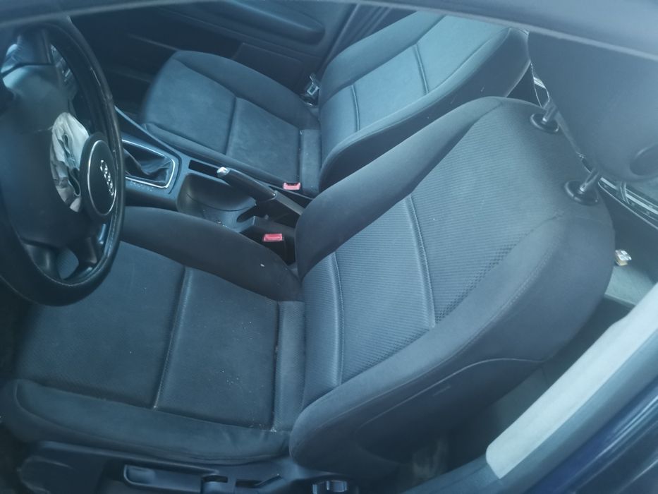 Vând audi a4 b6 pentru piese!