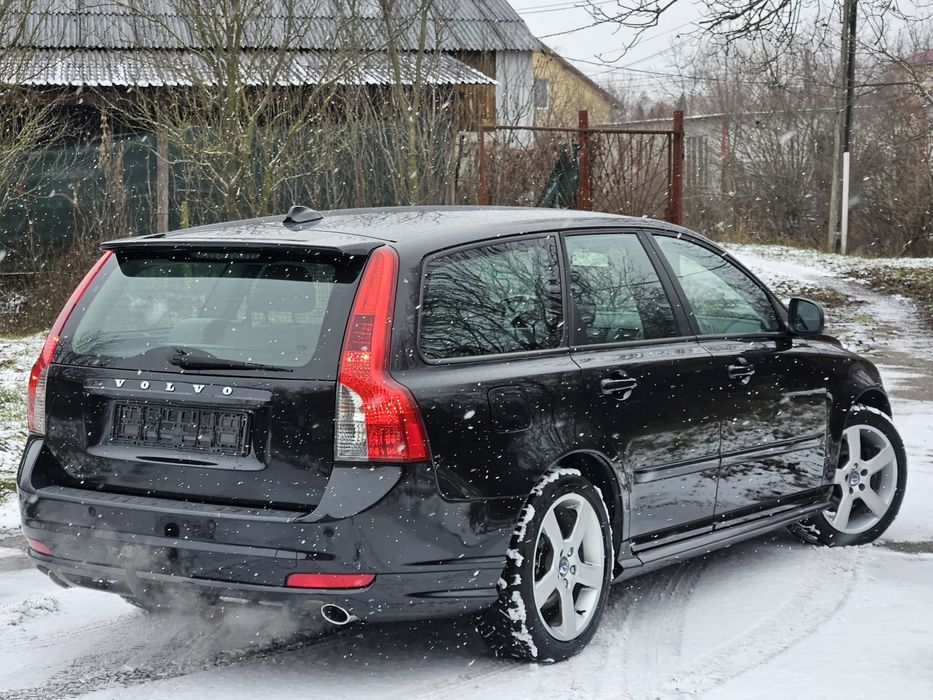 Volvo v50 R design e5