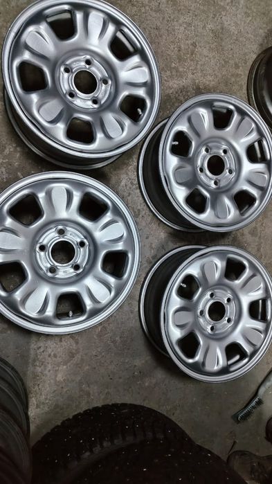Продам оригинальные диски Рено R16