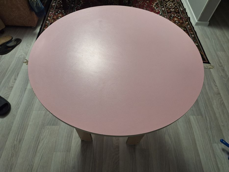 Продам круглый Стол