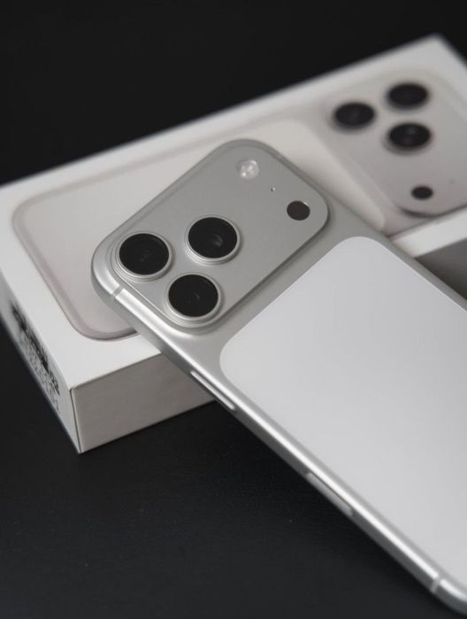 iPhone 17 pro max
