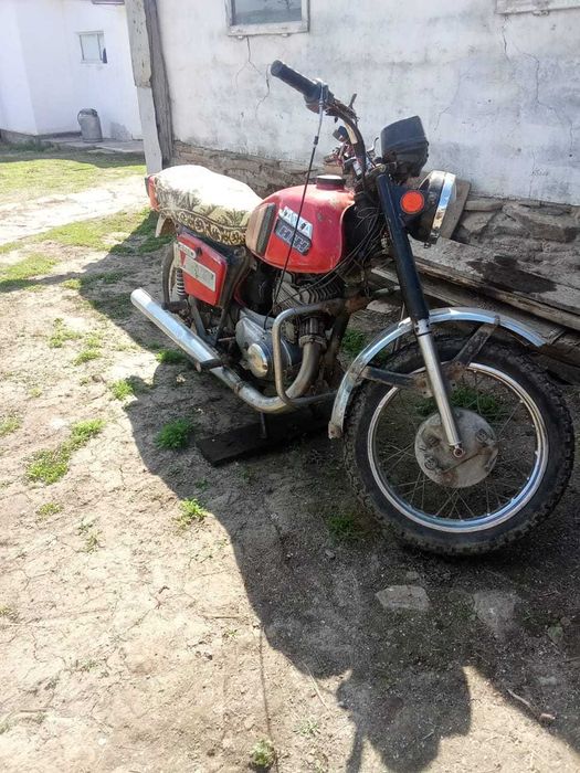 Мотоцикл Планета ИЖ5