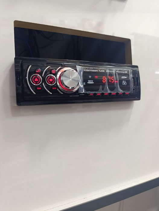 Pioneer Radio Fleshka Avtomobil Magnitafon – USB, Bluetooth, AUX,