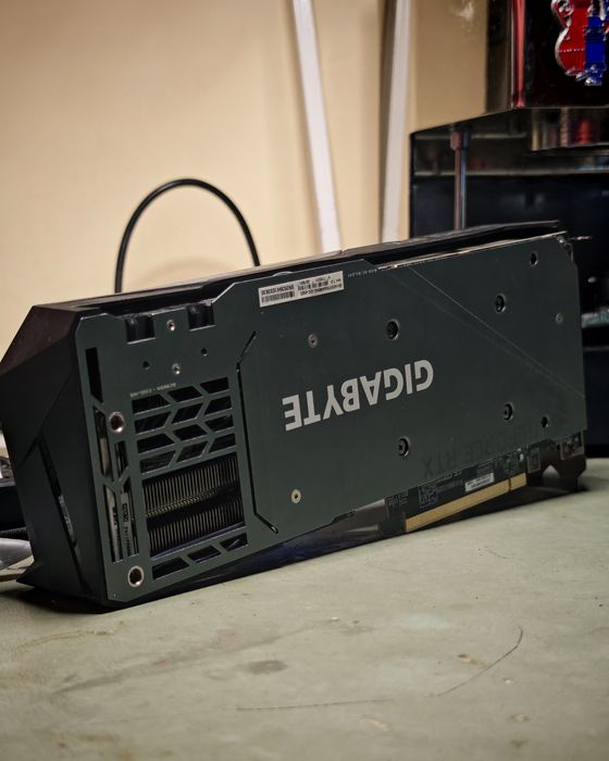 Vand placa video gigabyte rtx 3070 gaming oc impecabilă la cutie