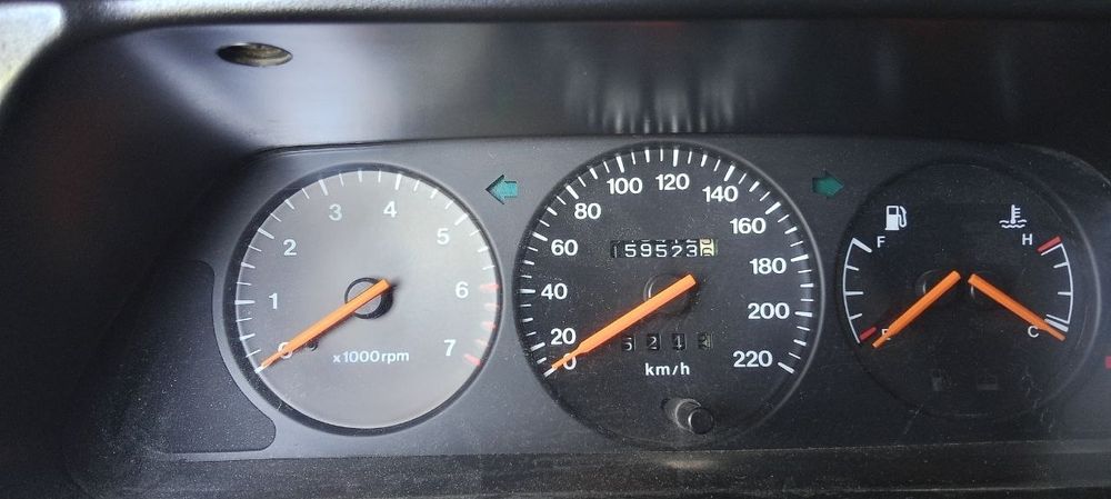 Daewoo 1995 yil benzin zorholatda