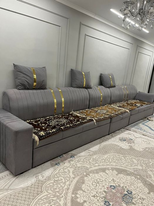 Продам Диван 5 метров