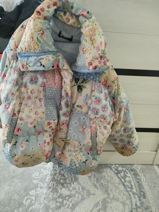 Куртка на девочек 14-15 лет