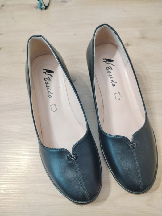 Продавам обувки пролет есен