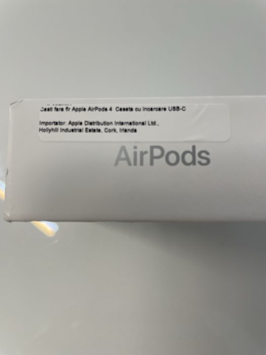 Vand casti  airpods 4 folosite 1 saptamana in gatantue 1 an si 11 luni