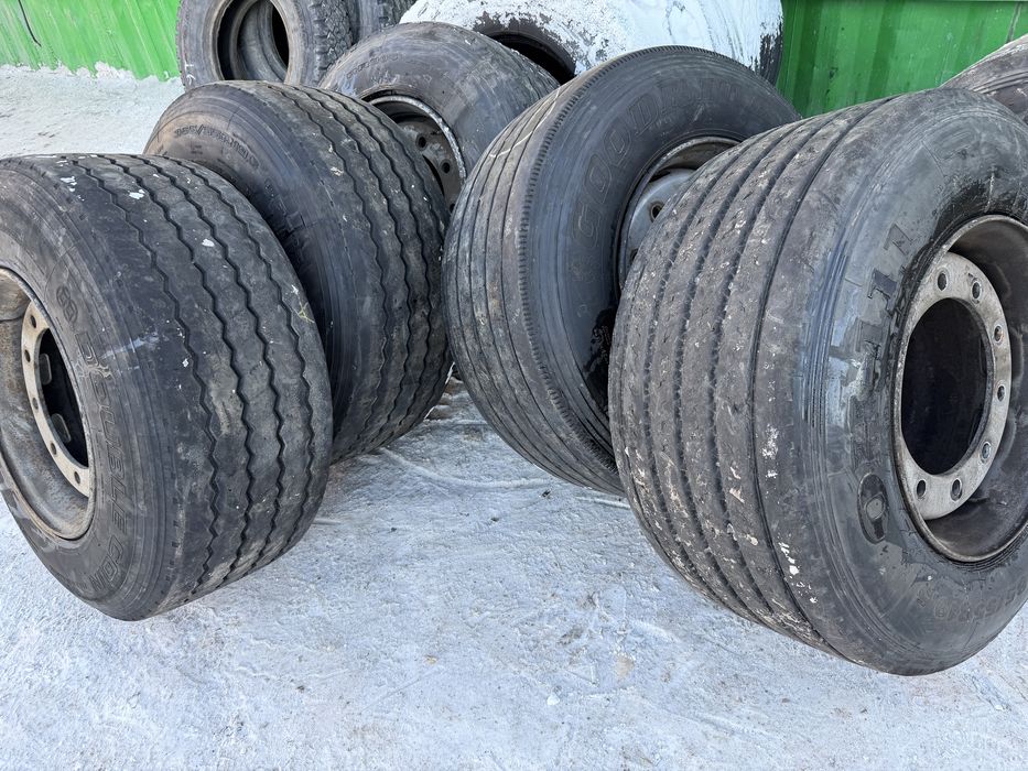 Продам грузовые шины 385-19.5