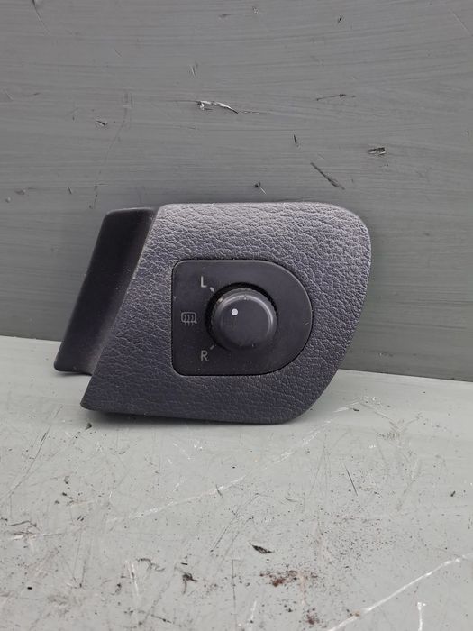 Buton reglaj oglinzi 1U1 867 185 B Skoda Octavia 1998
