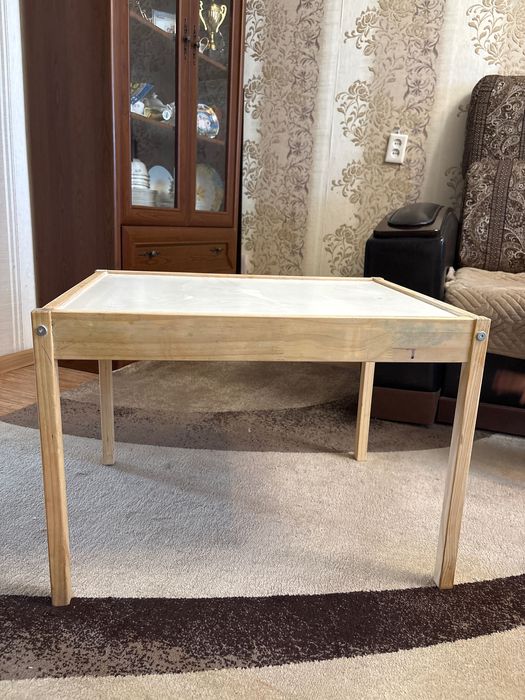 Стол детский деревянный с стульями