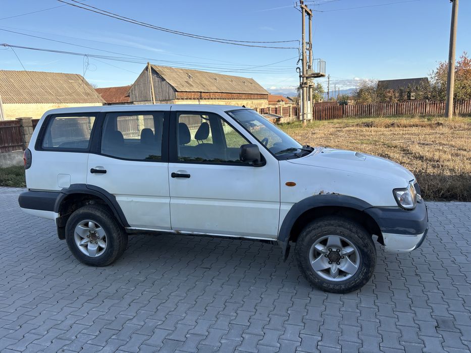 NISSAN Terrano 0 — imagine 4