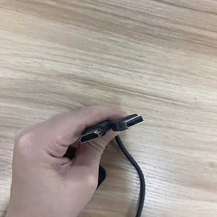 Microsoft Wireless Display Adaptor 4K Model: 1942