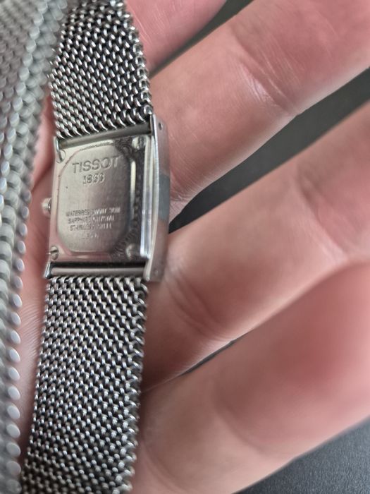 Tissot женские часы