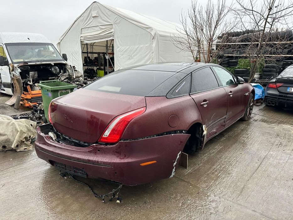 Dezmembrari Jaguar XJ 2014 / 3.0 Diesel