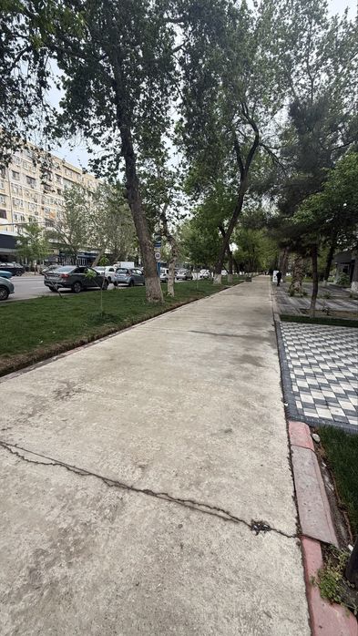 Яшнобод тумани корасув кучаси  дварес  1 хона  жойни ижарага магезин о