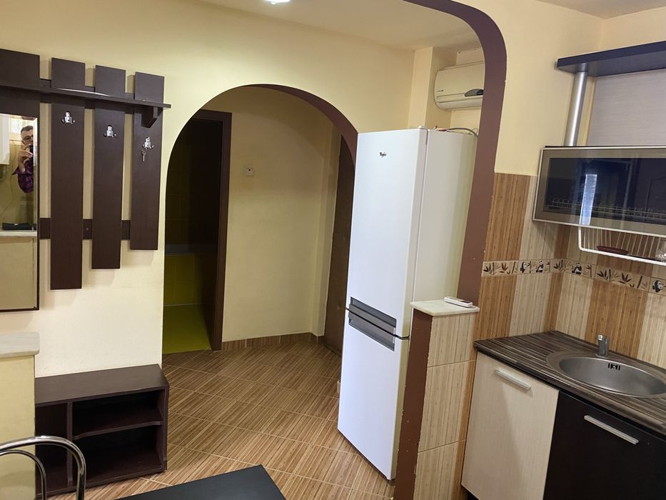 Inchiriez apartament,2 camere ,Aleea Trandafirilor