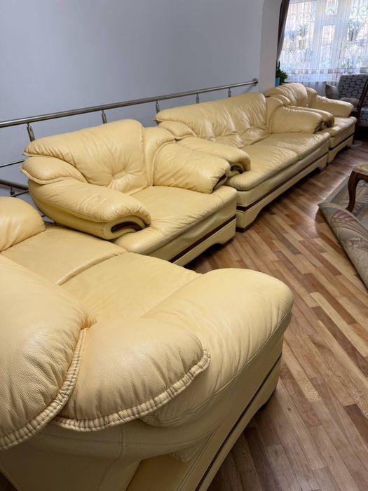 Продаю диван, состояние хорошее