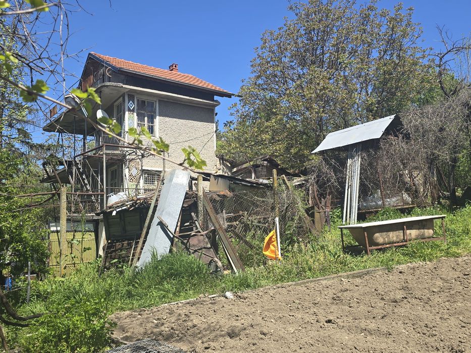 вила в местонс кованлъка