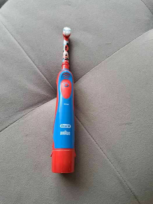 Детска електрическа четка