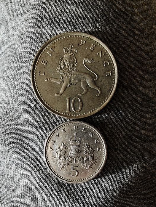 10 пенса и 5 пенса