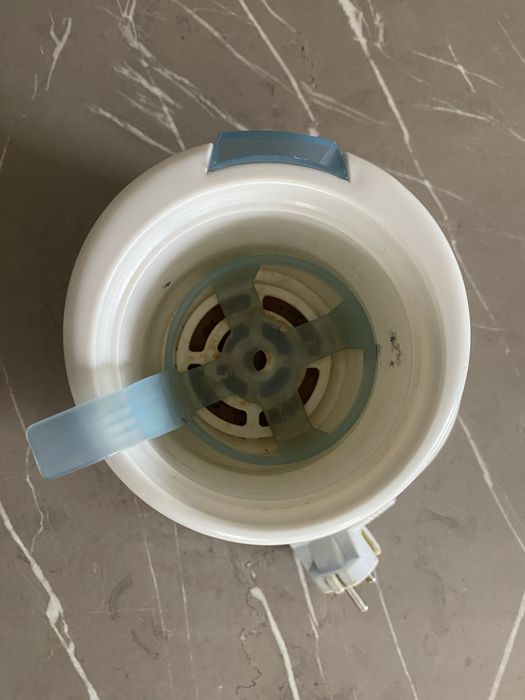 Уред за топлене на пара NUK