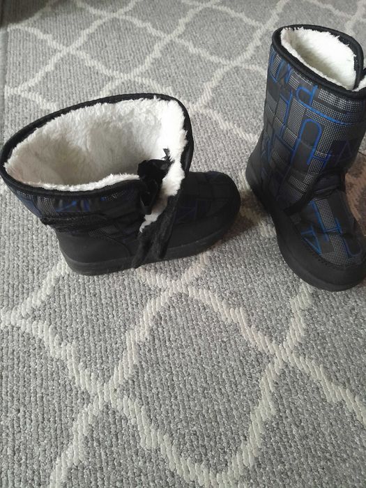 Детски ботуши с номер 31