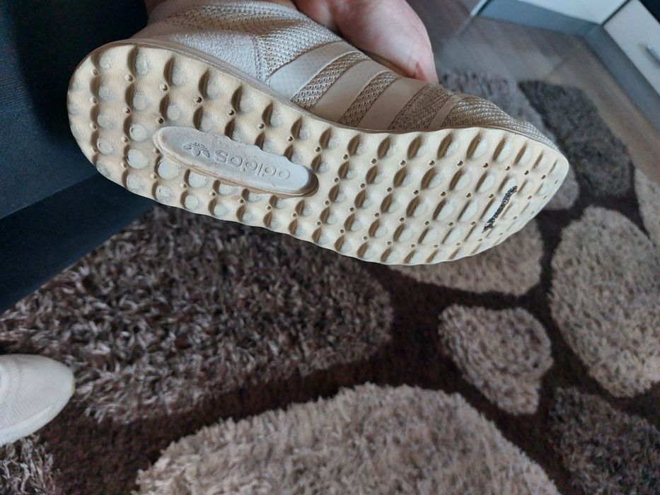 Маратонки adidas Los Angeles