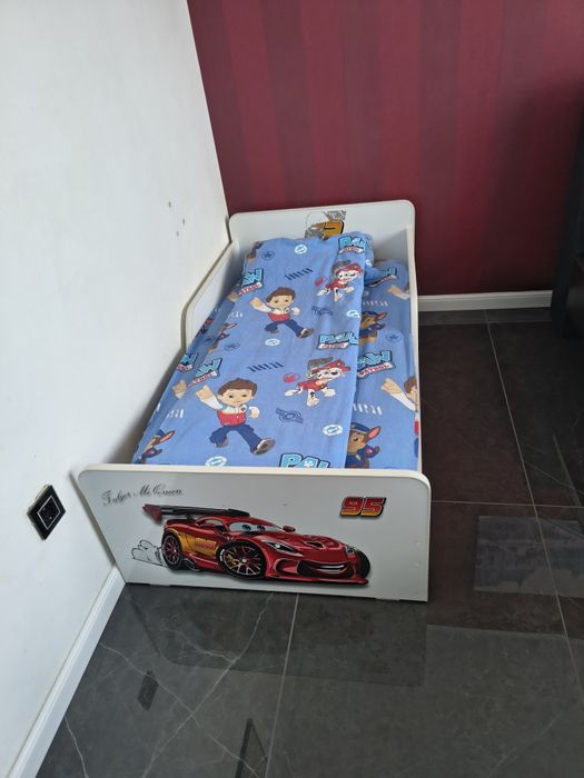 Vând pat copil  in stare foarte buna