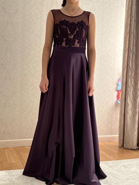 Платье вечернее продам